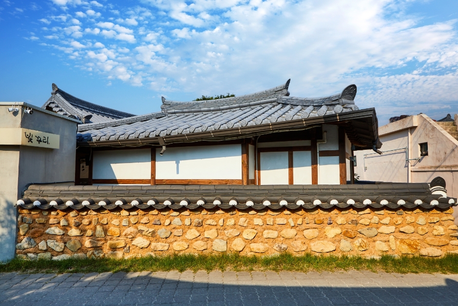 Bitkkuri(빛꾸리)